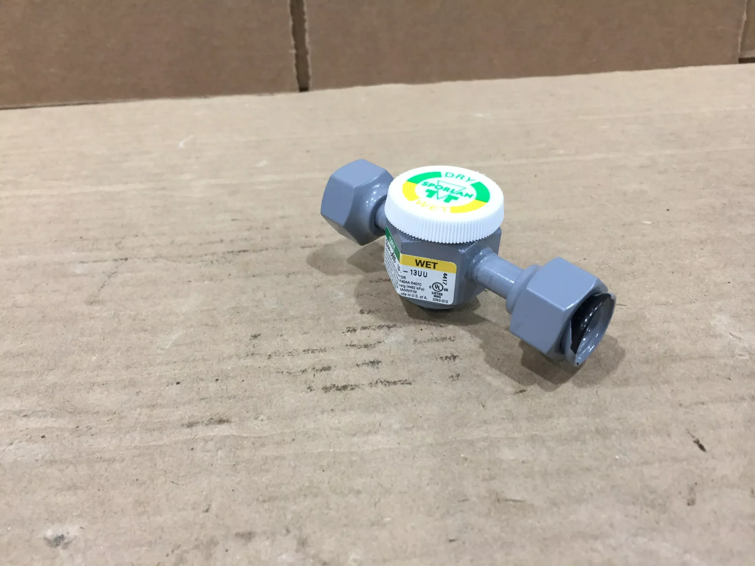1/2" Female Threaded Sides, Refrigerant Mousture Liquid Indicator