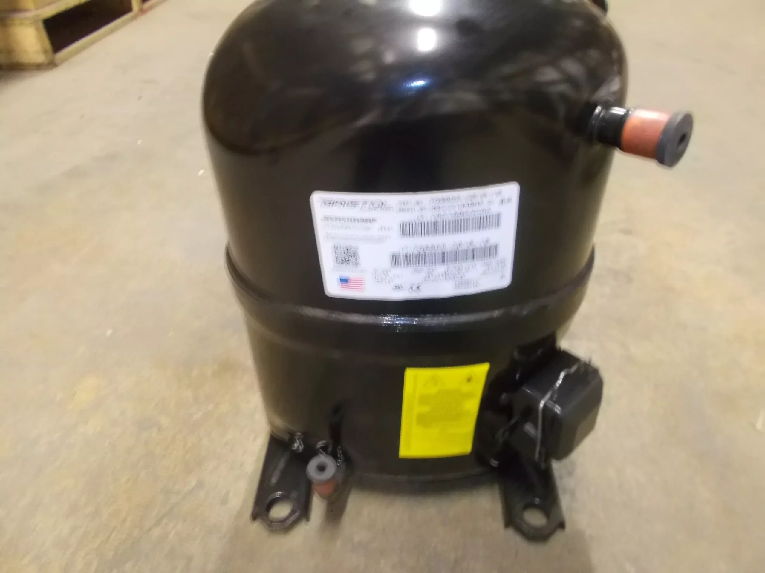 1-3/4 Ton AC/HP Benchmark Model Reciprocating Compressor, 220-240-265/