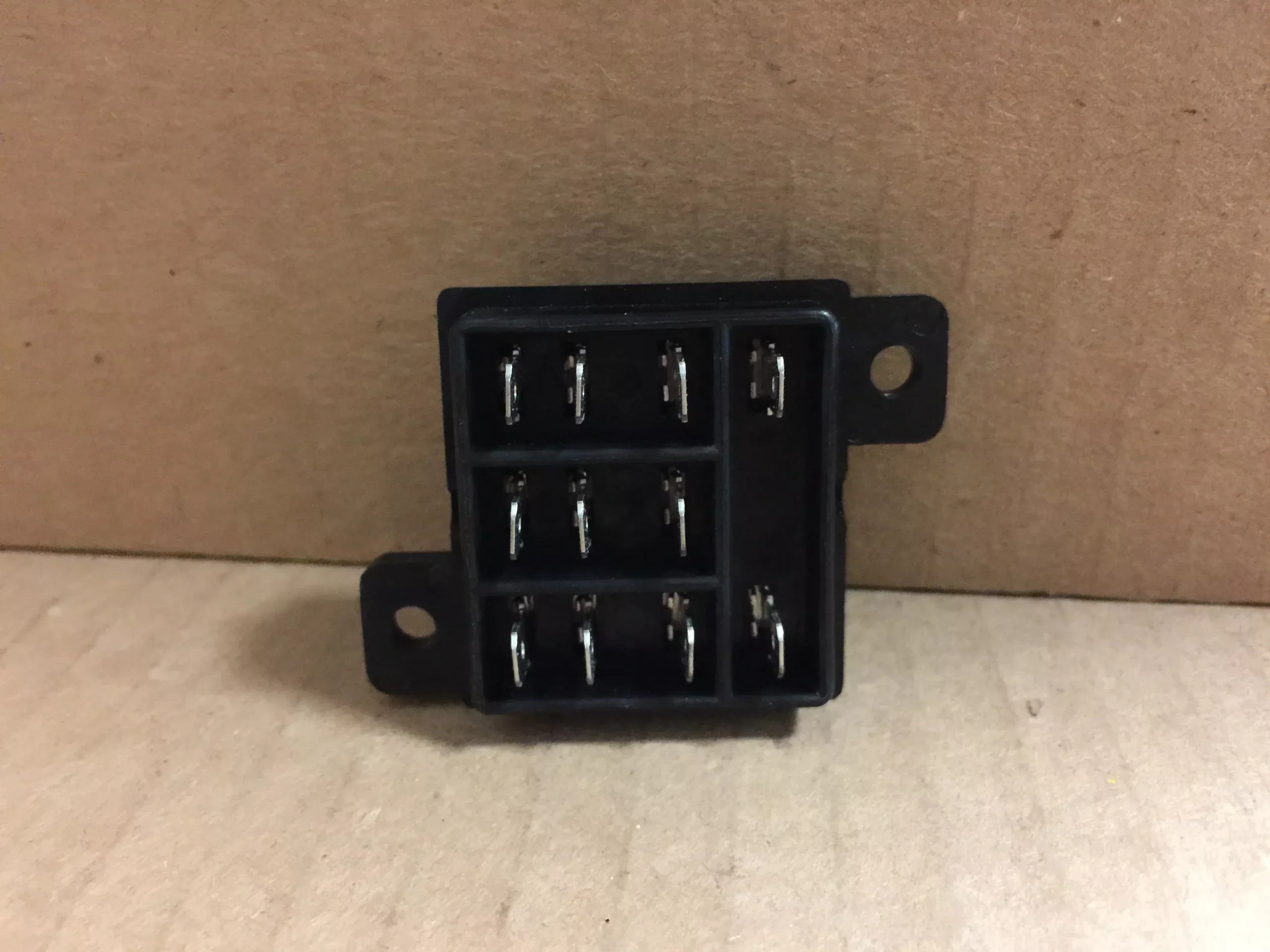 11 Pin Relay Socket