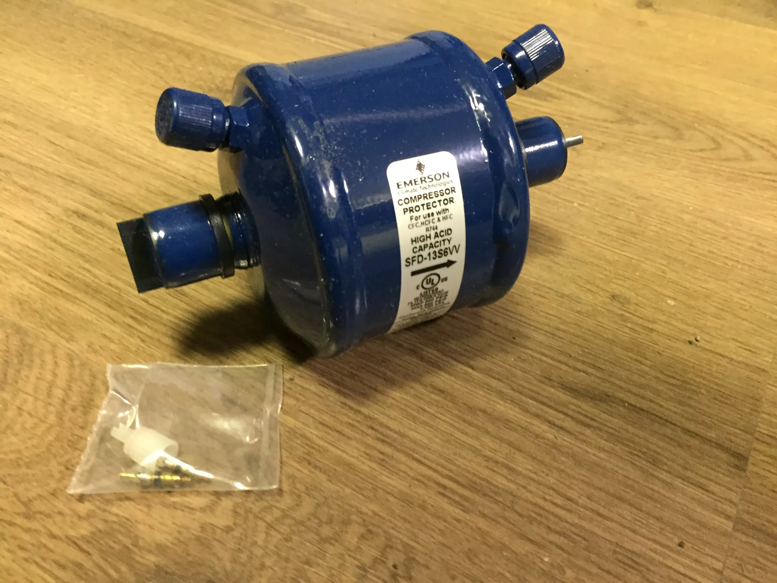 13 CUBIC INCH 3/4" SUCTION LINE FILTER DRIER