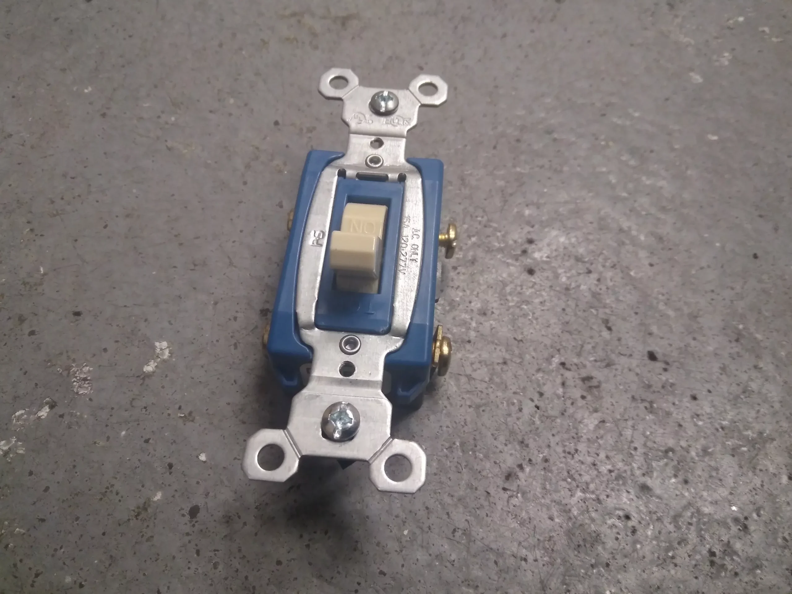 15 Amp Disconnect Switch
