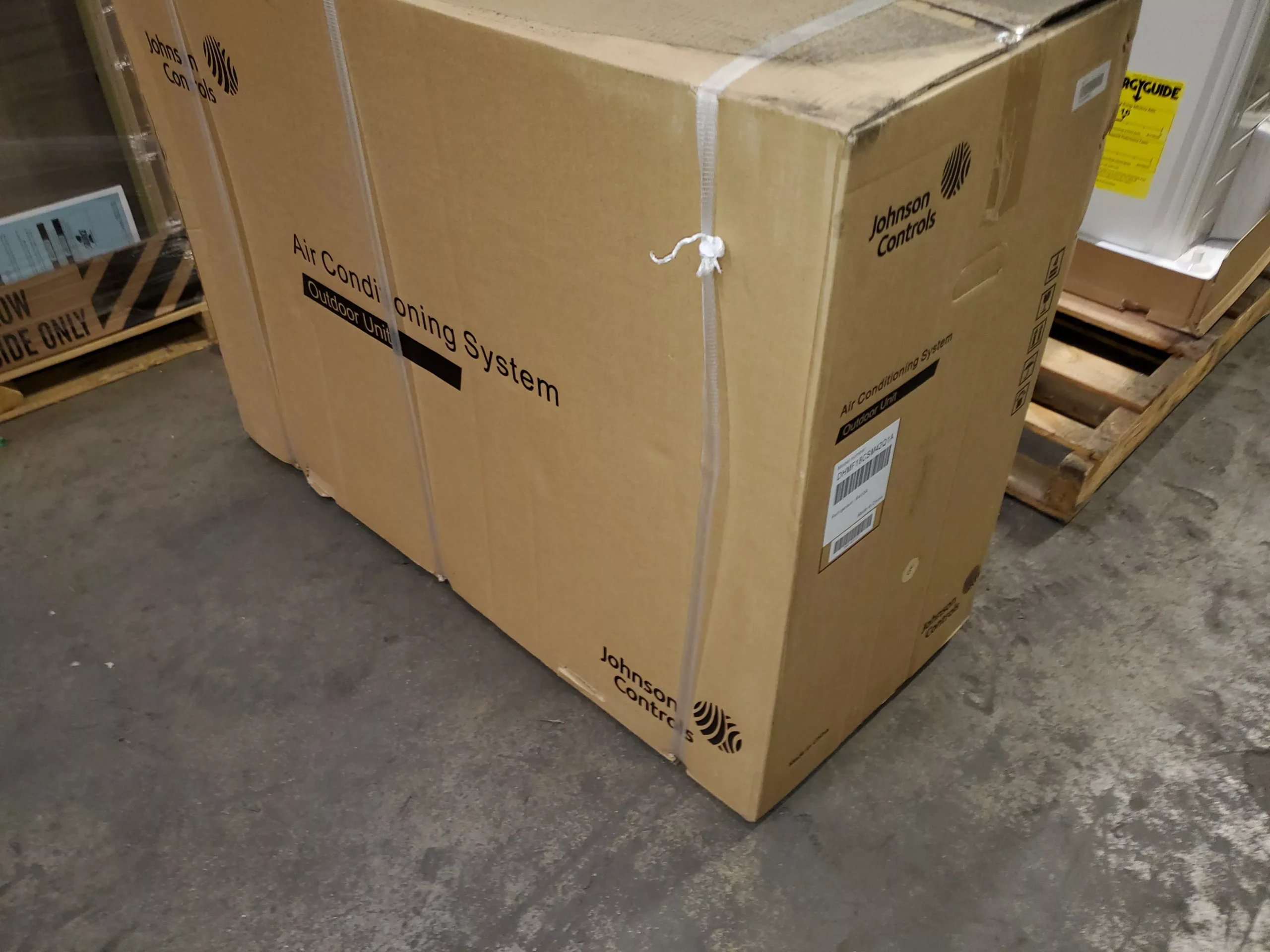 18,000 Btu Single-Zone OD Mini-Split Heat Pump/W Mod Inverter, 16 Seer