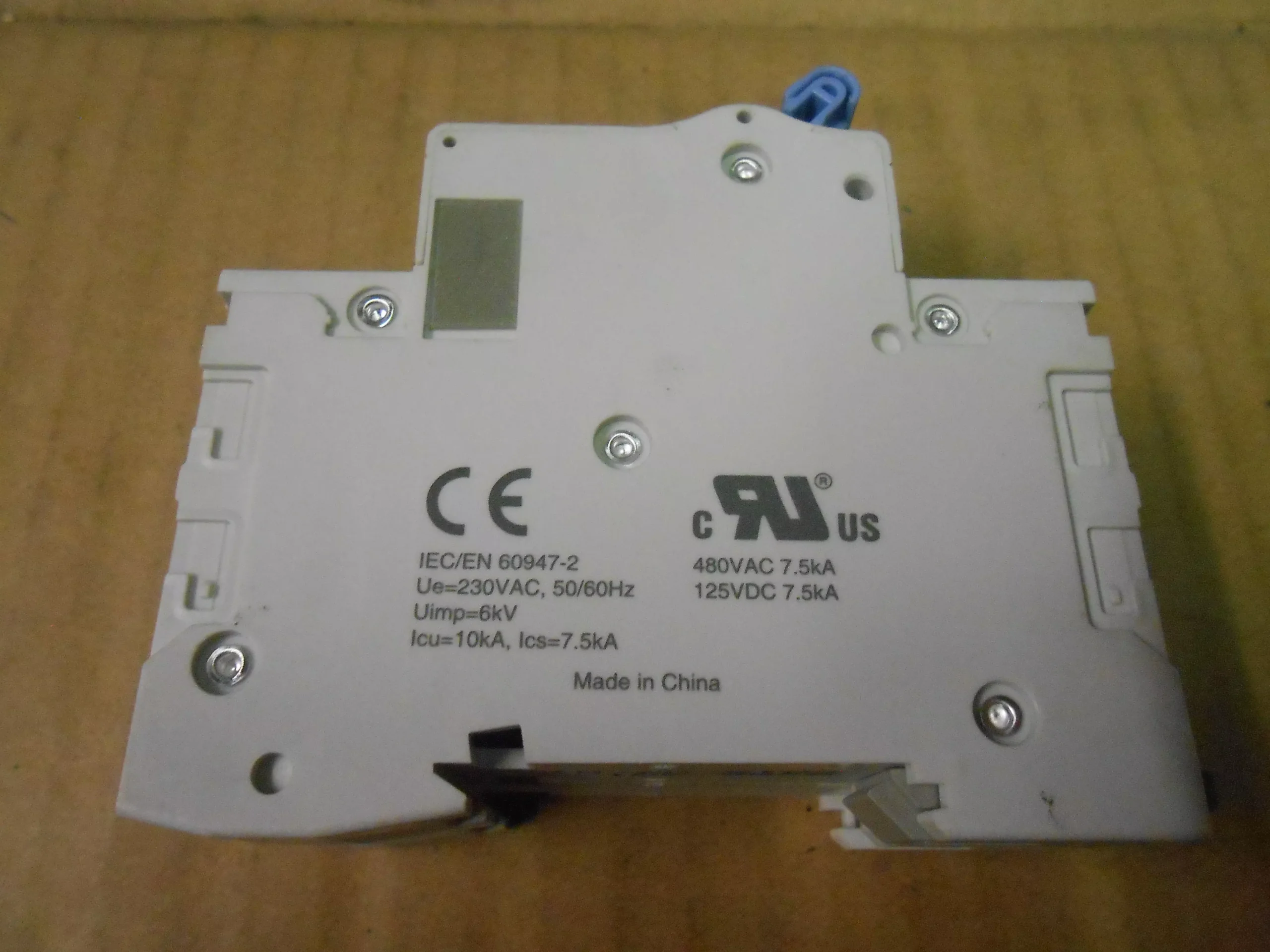 2 Pole 25 Amp Circuit Breaker 240 Volt