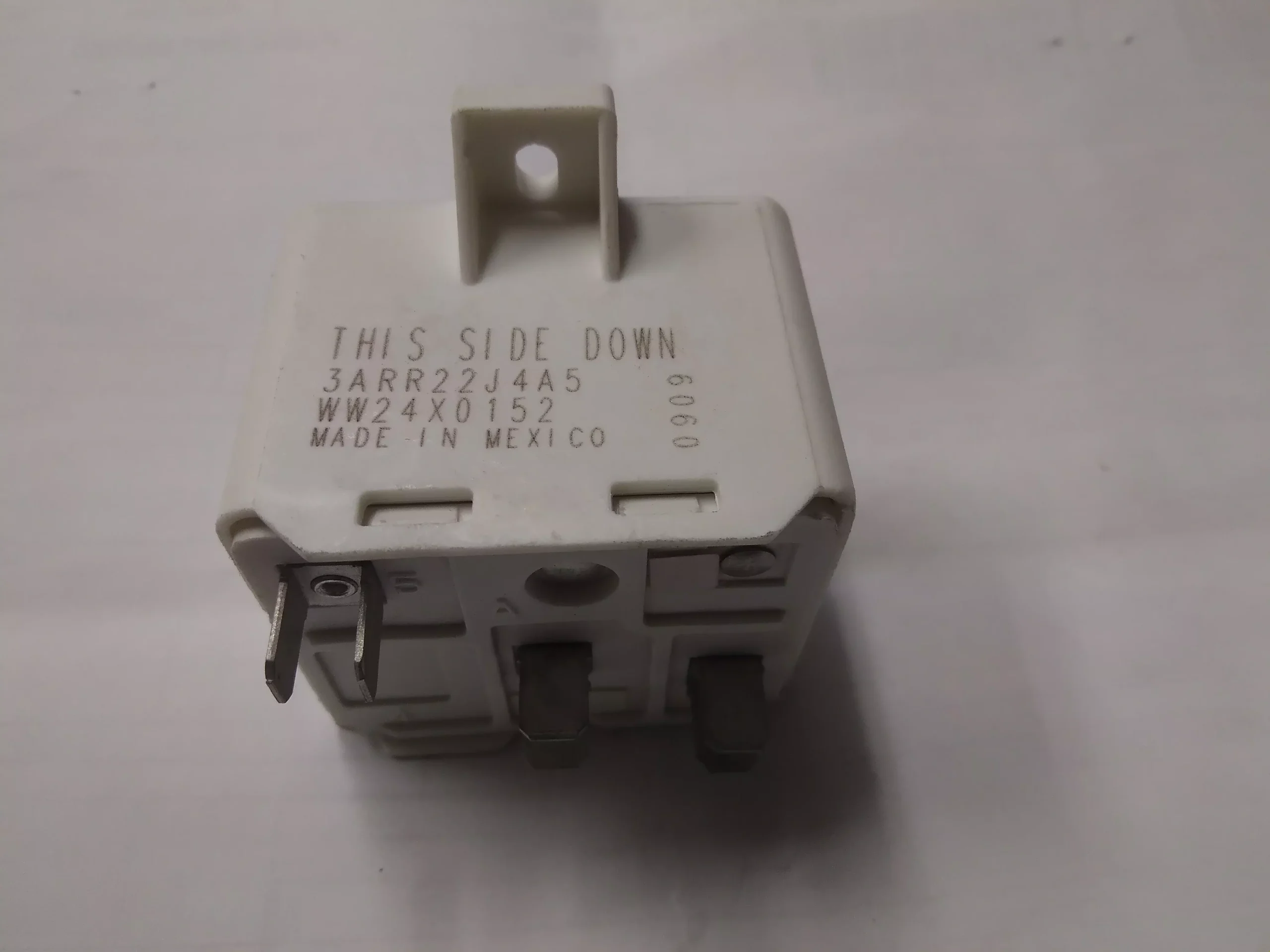 230V SPST Start Relay 60Hz 1 Phase