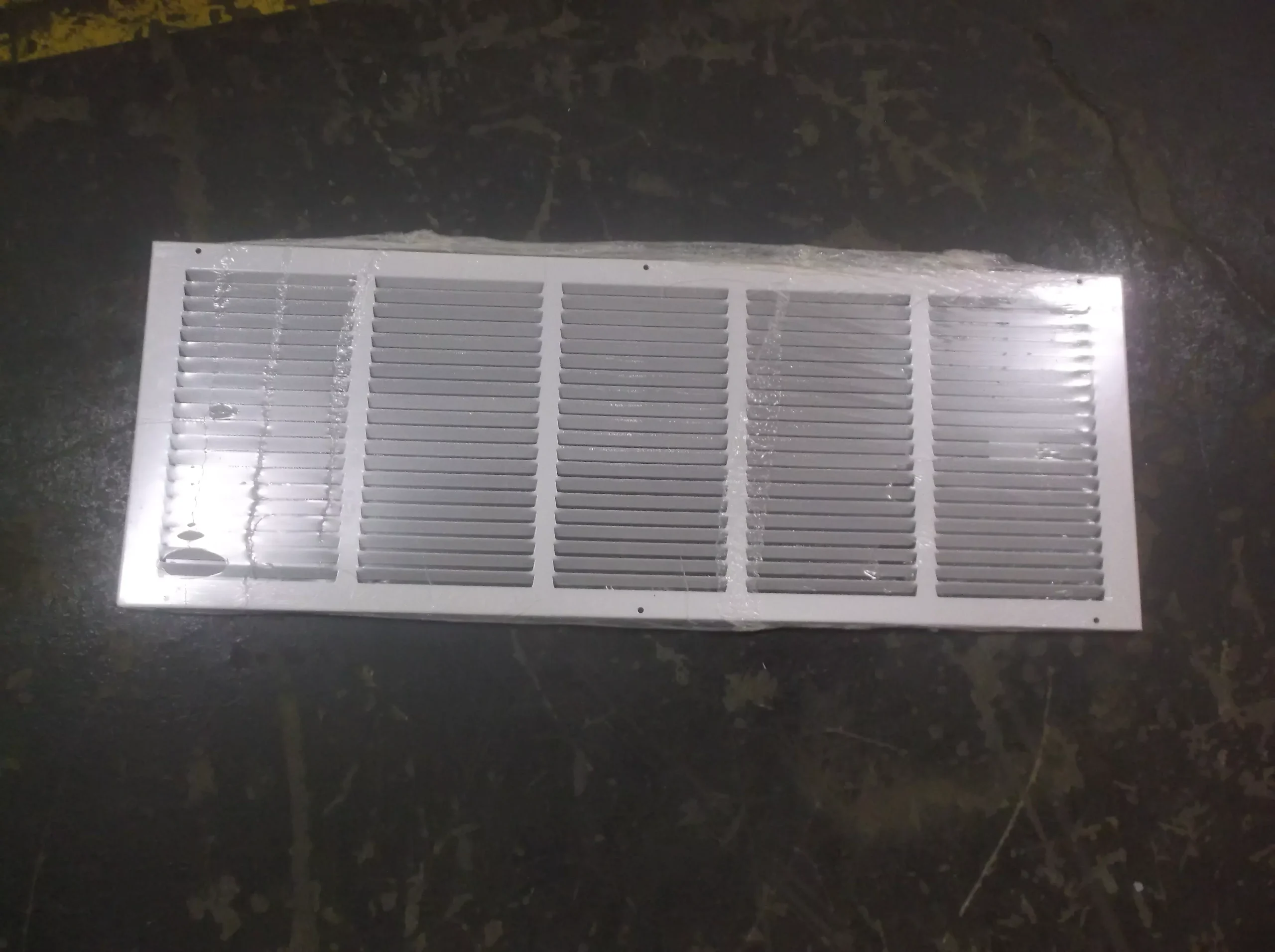 24" X 8" CEILING STAMPED FACE RETURN GRILLE