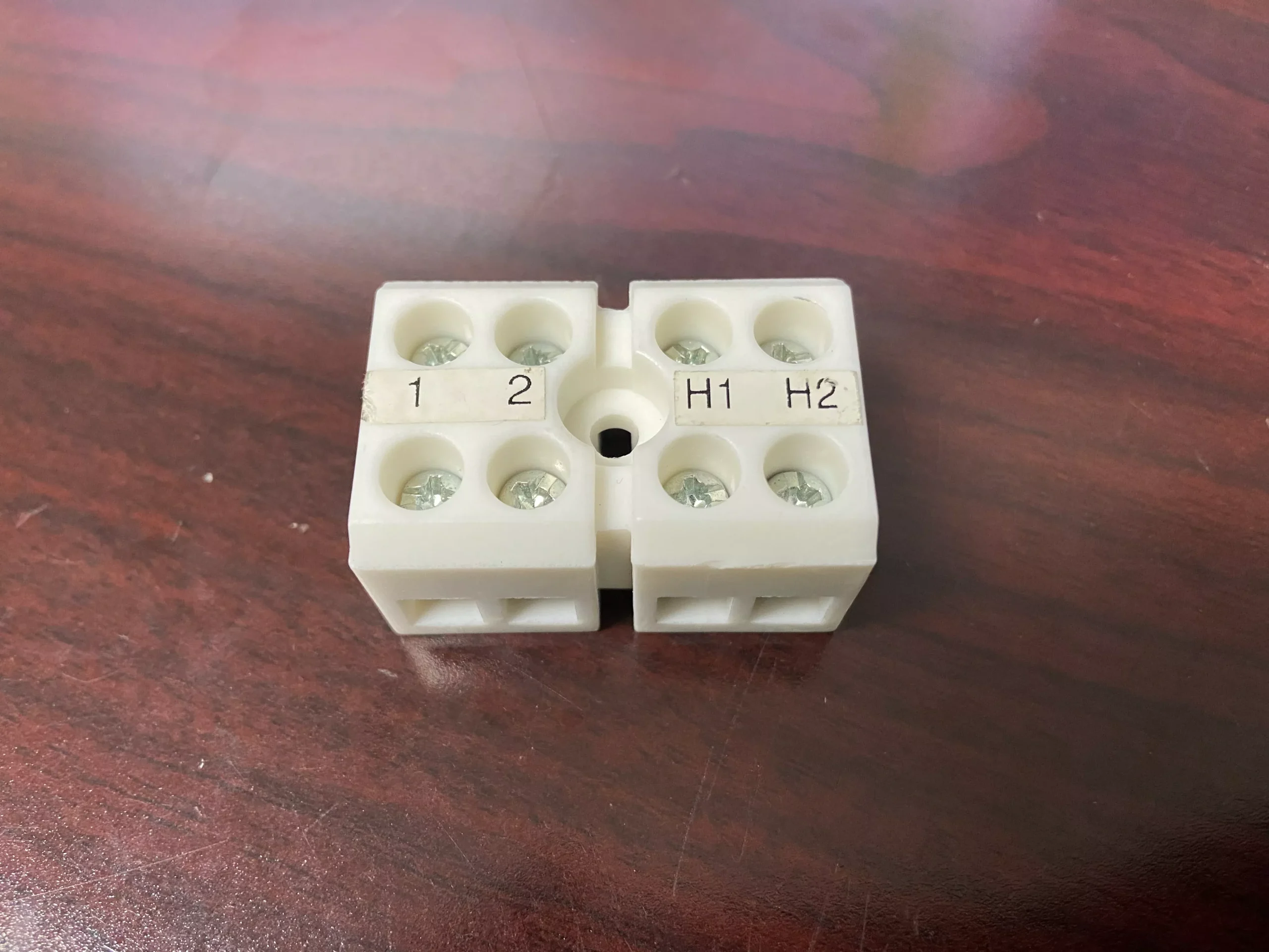 250 VAC Terminal Block