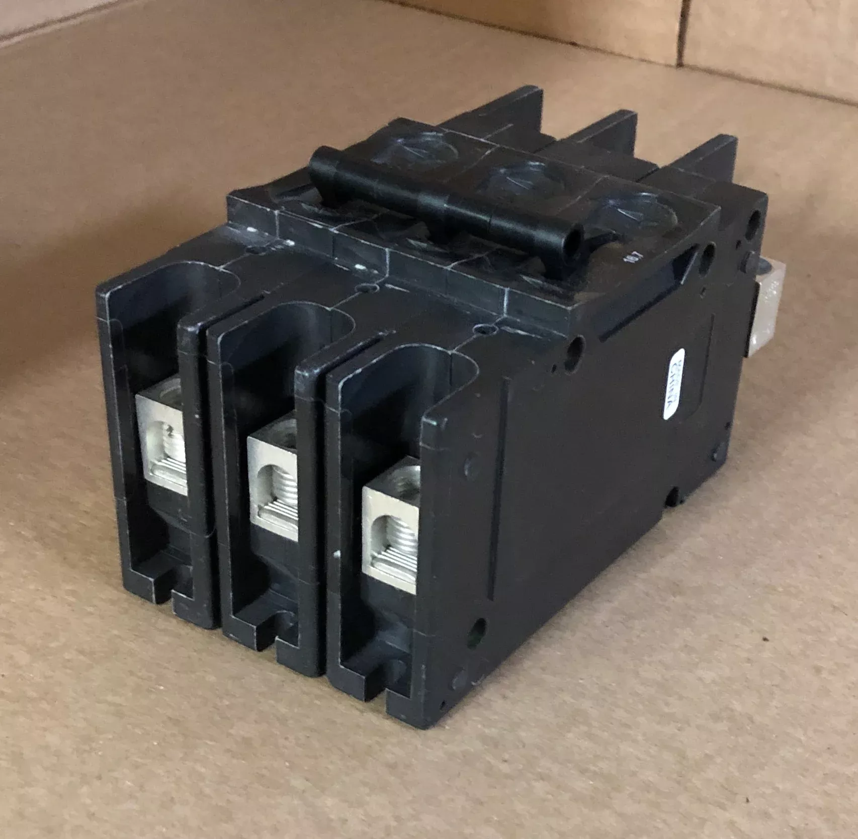 3 Pole 167 A 219 Multi-Pole Series Hyd Mag Cir Brkr Protector/For Manu