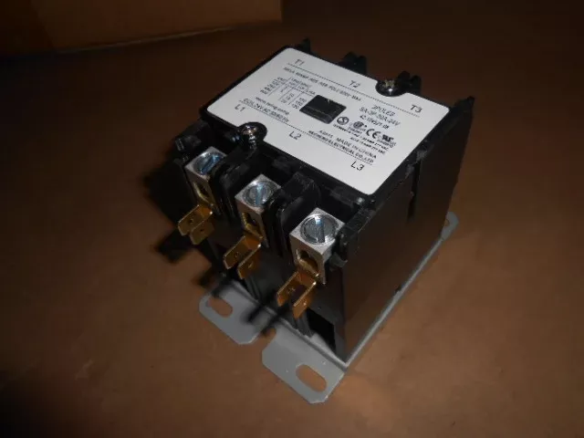 3-Pole 30 Amp Contactor; 24 Volt Coil