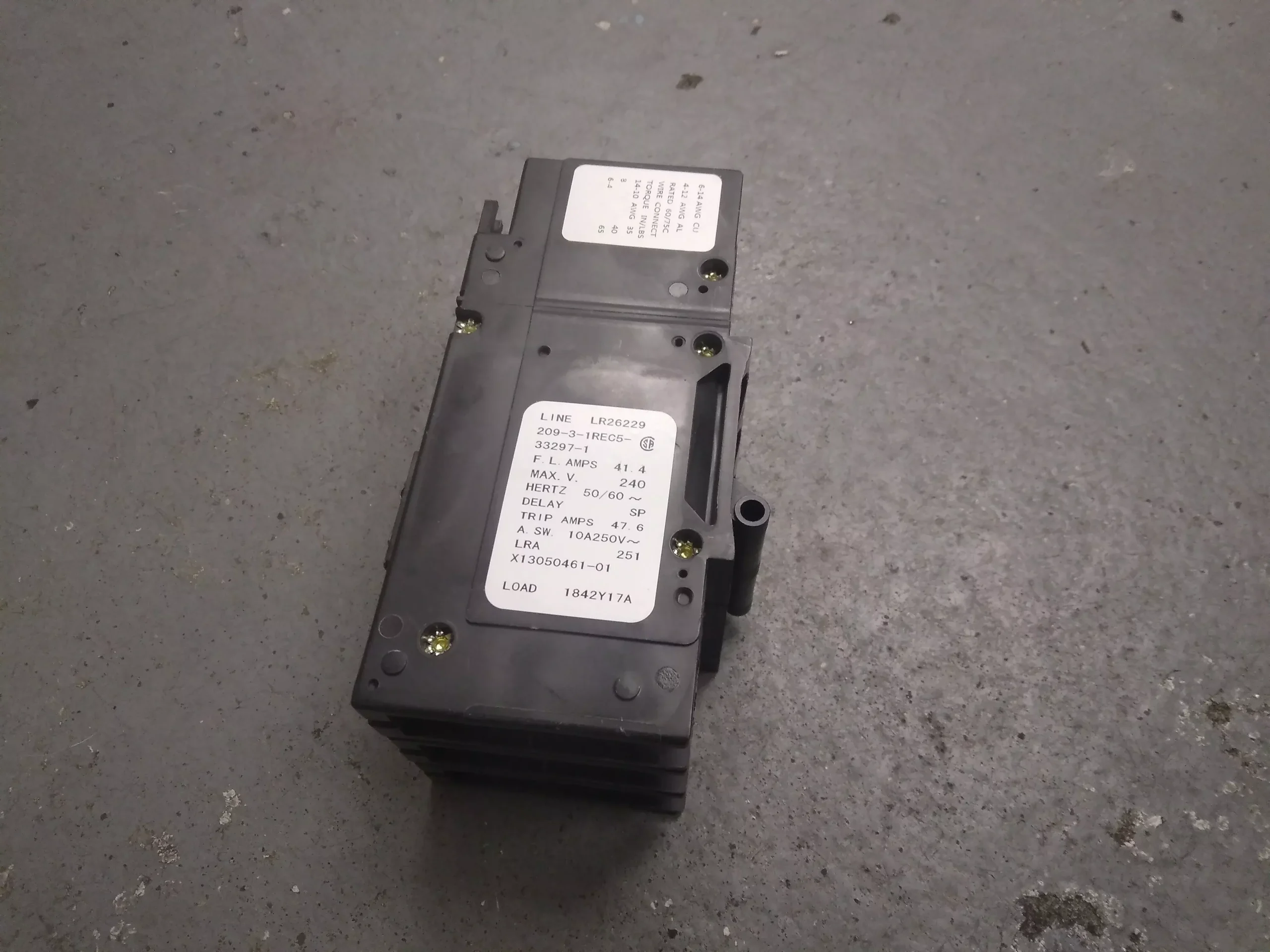 3 Pole 41.4 Amp 209 Multi-Pole Series Hydraulic Magnetic Circuit Break