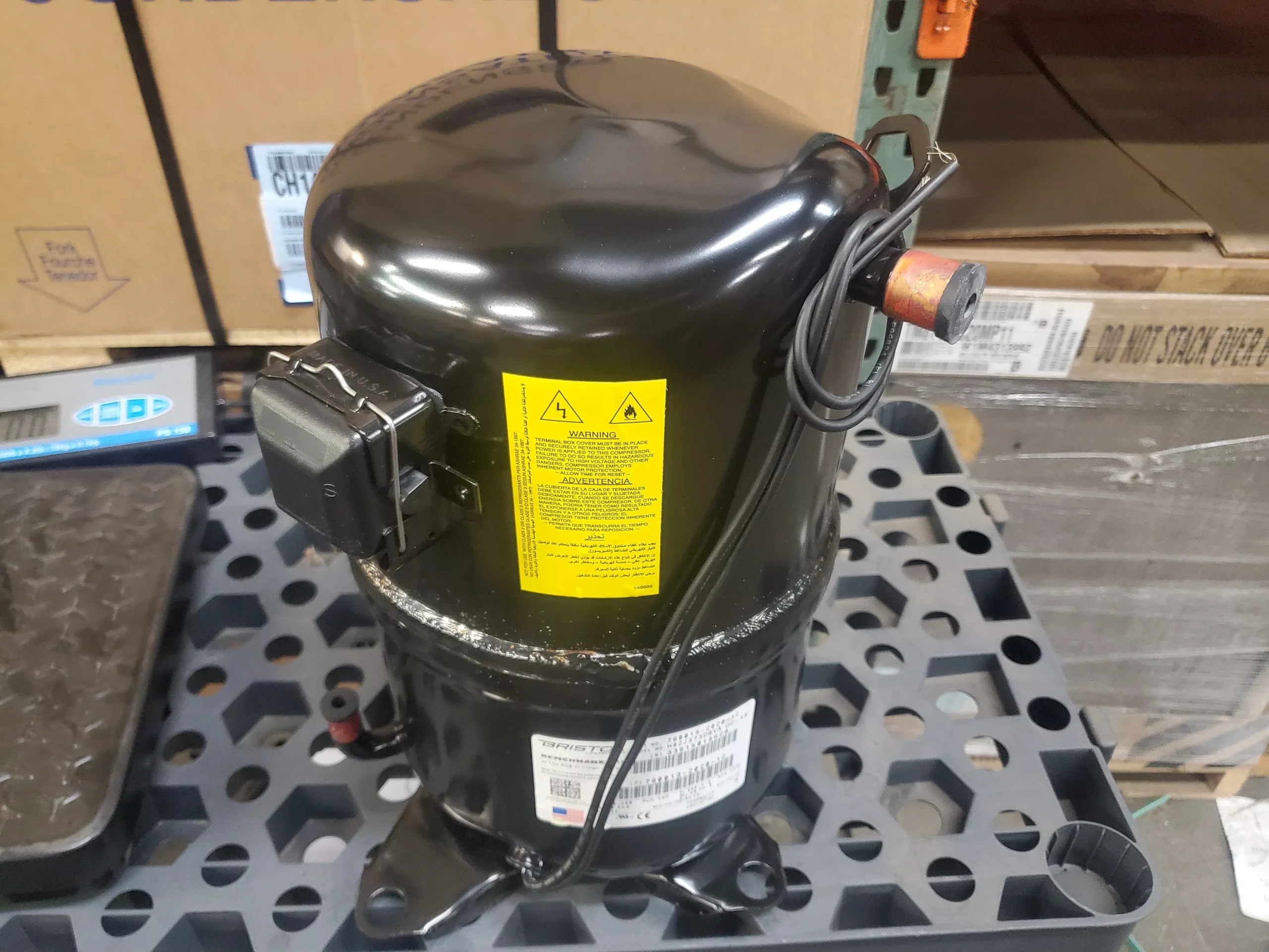 3 Ton AC/HP Benchmark Reciprocating Compressor with Internal Crankcase
