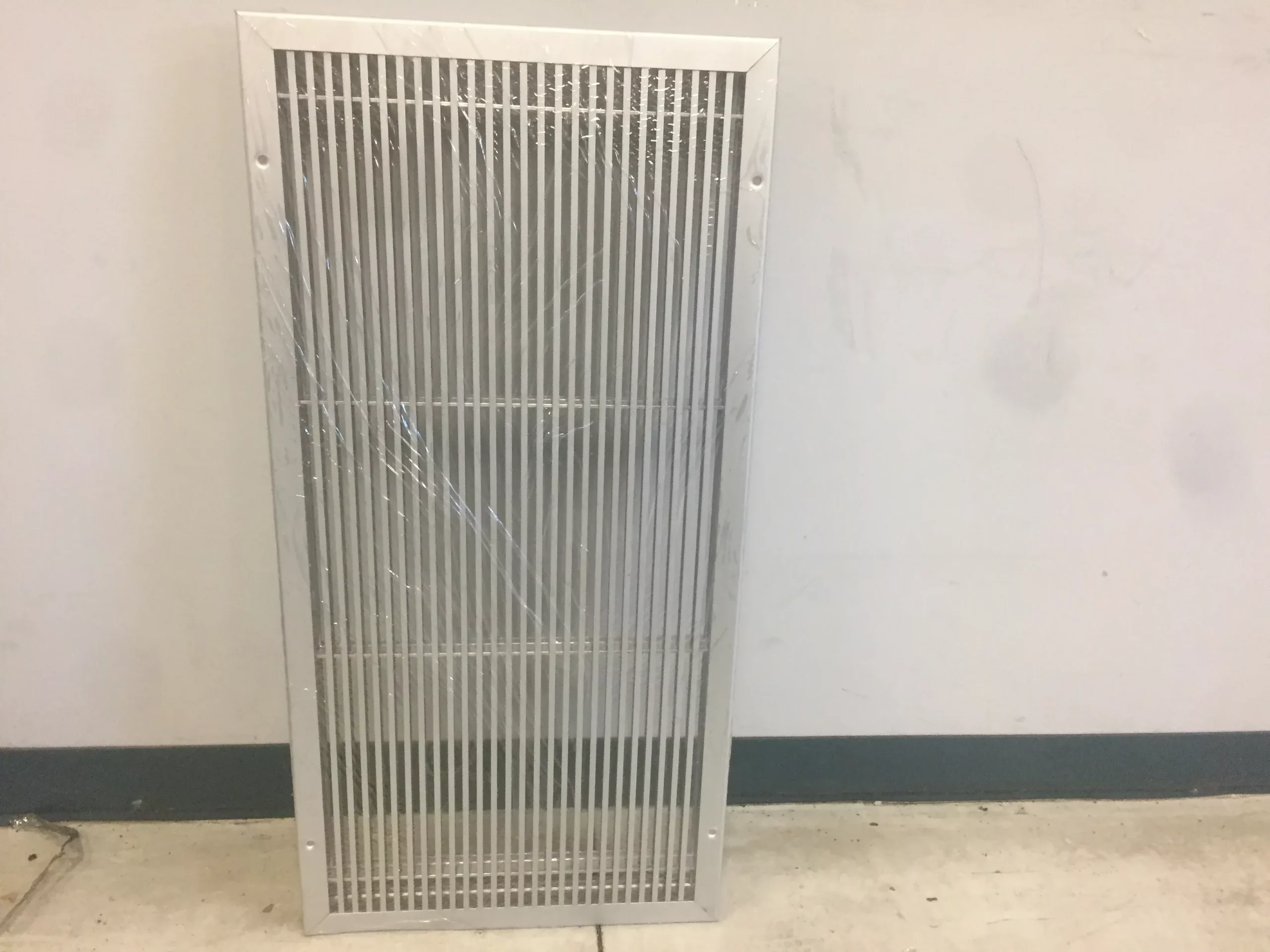 30X14 ALUMINUM LINEAR BAR GRILLE