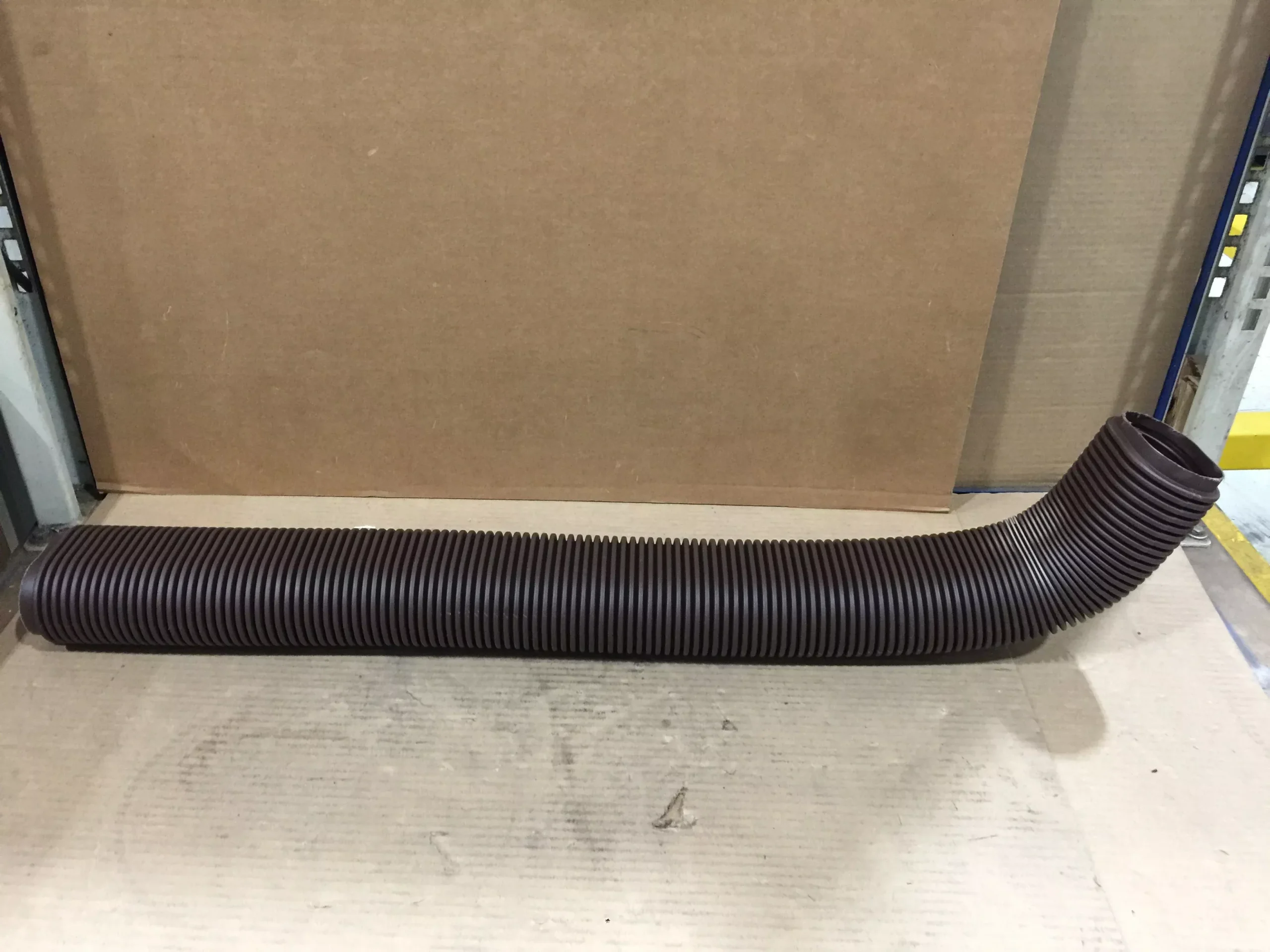 4-1/2" FLEXIBLE ELBOW, 40" X 4.5" X 3.25"