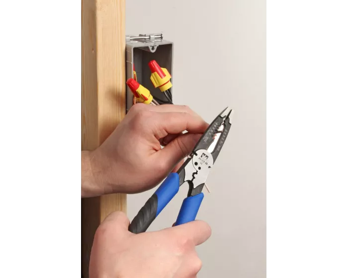 45-113 Needle Nose Wire Stripper