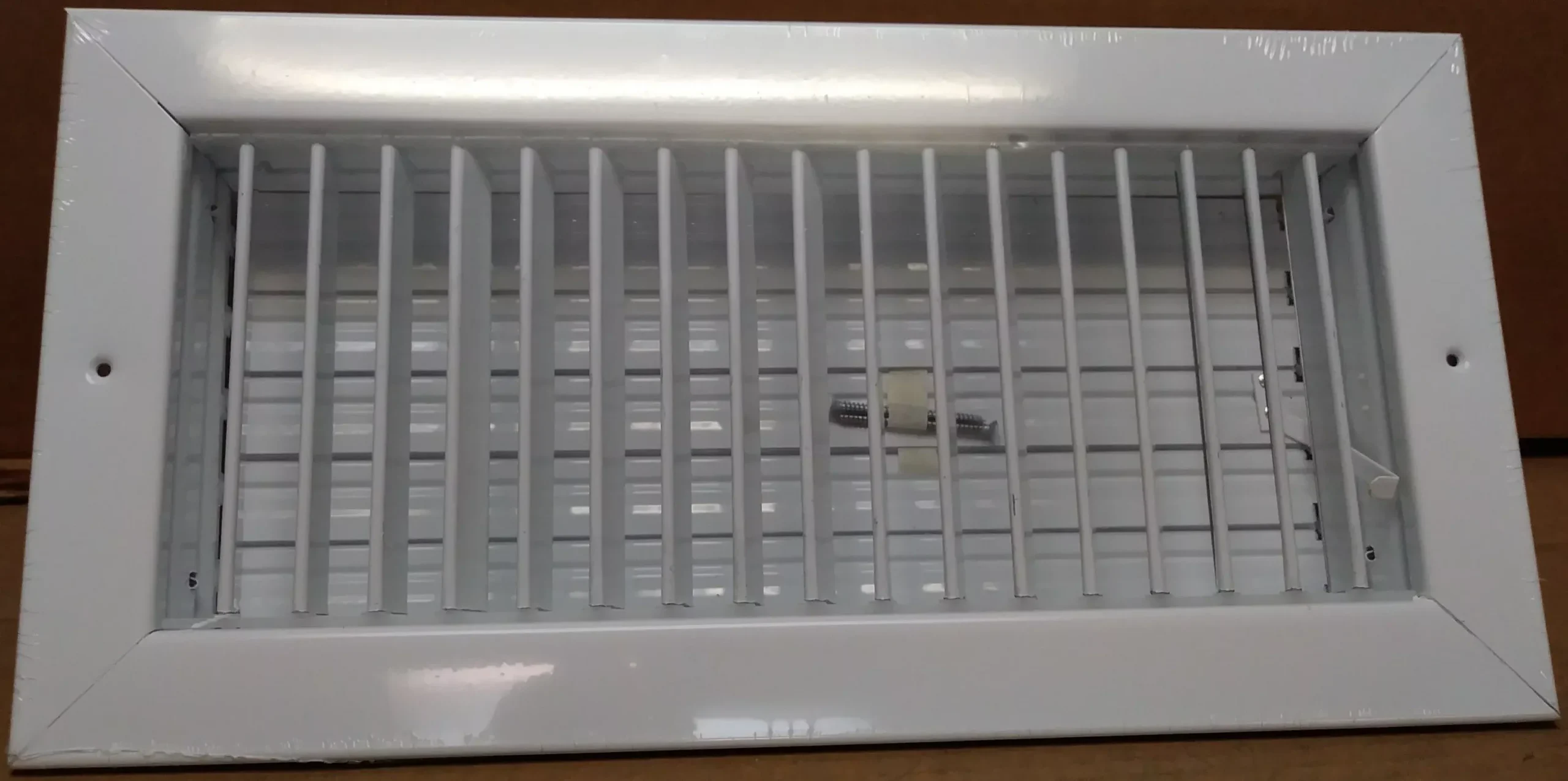 6" X 14" ALUMINUM VERTICAL BLADE SIDEWALL REGISTER, MULTI-SHUTTER DAMP