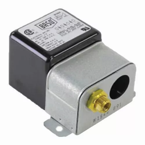 BASO L61LL-1 Auto Reset SPDT Pilot Switch