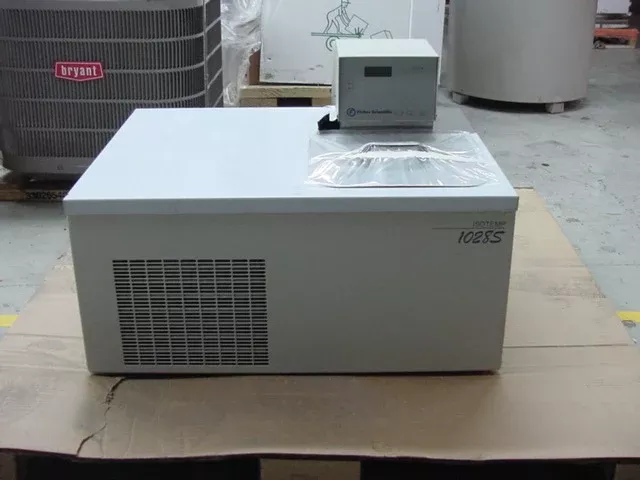 CIRCULATOR WITH STANDARD CONTROLLER (DIGITAL SET/READ), 115V 60Hz, 16A