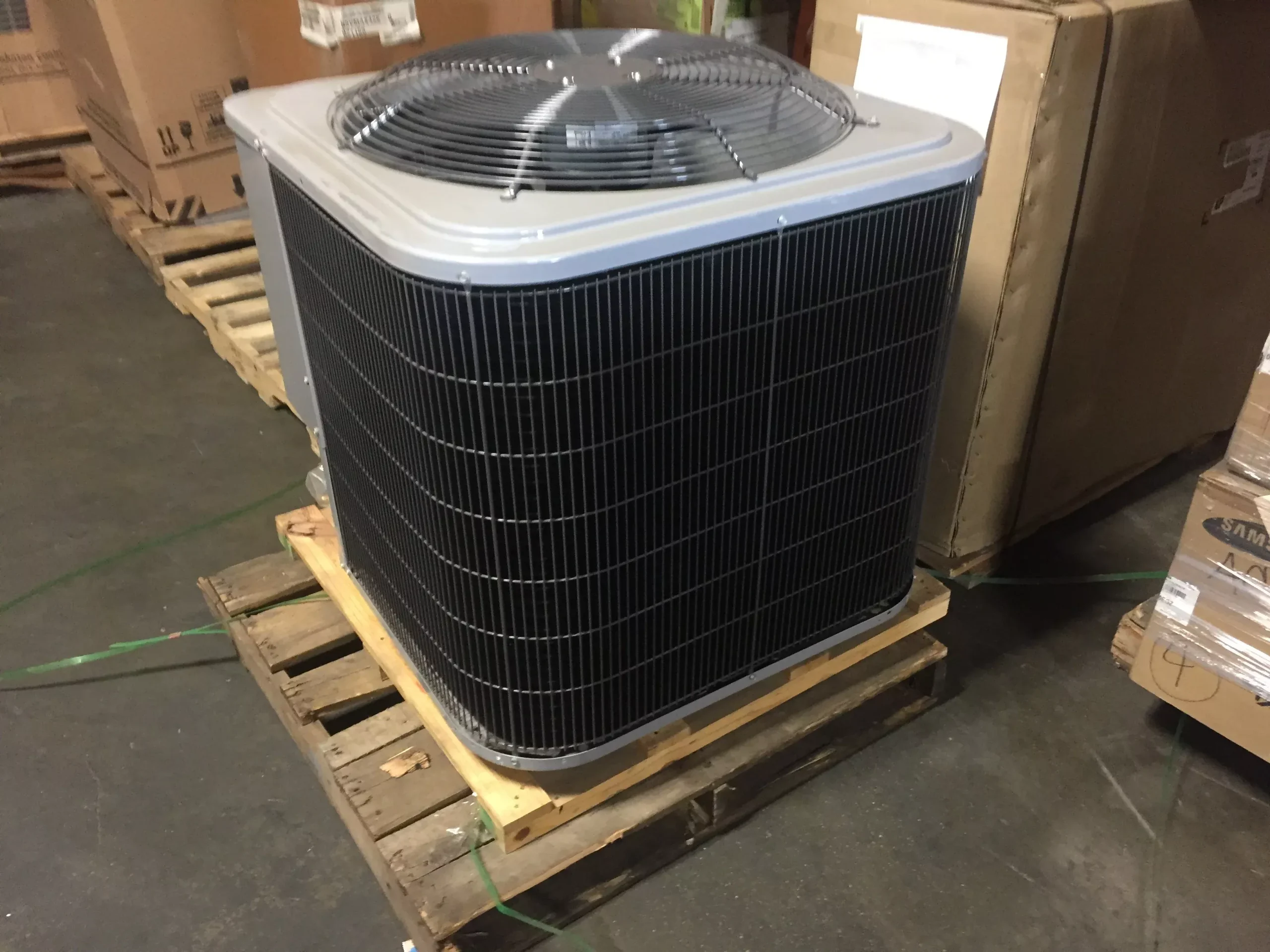 COMMERCIAL USE ONLY 3 Ton Split-System Heat Pump Unit 13 SEER 460/60/3