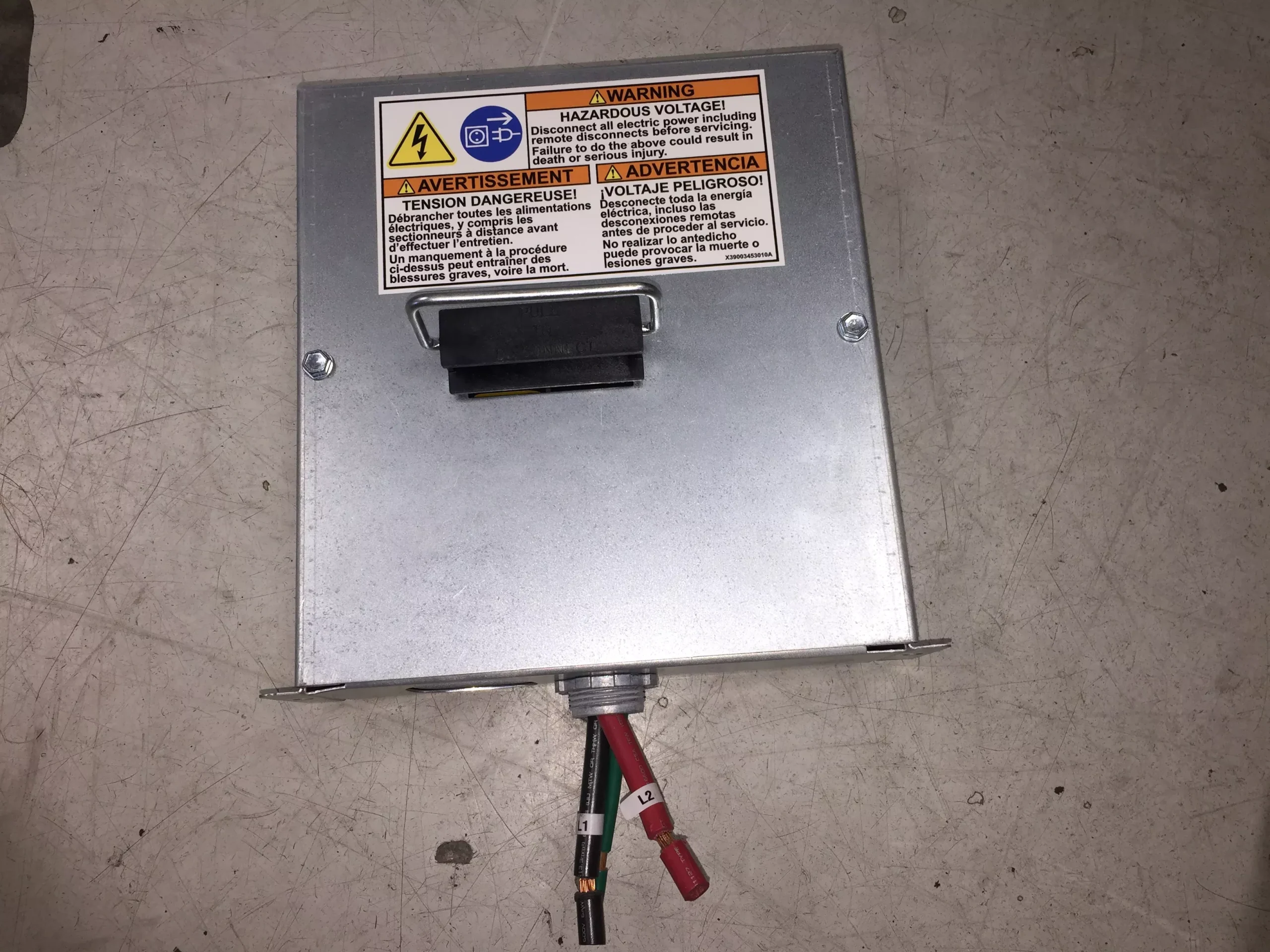 Compact Heater Pull Disconnect Box Used for BAYEC Series Heaters Only