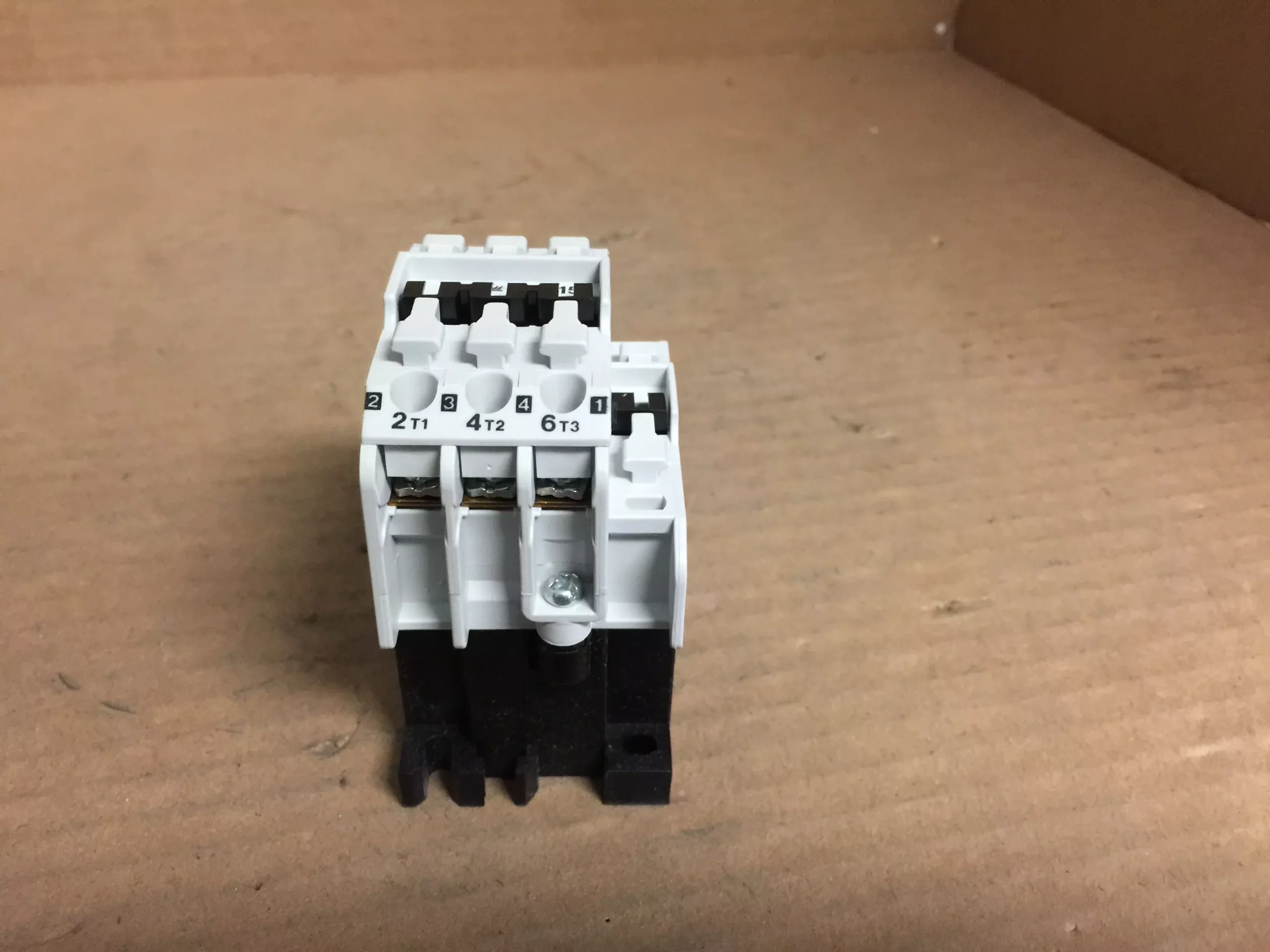 Contactor; 3 Pole, Multi Volt, 50/60Hz