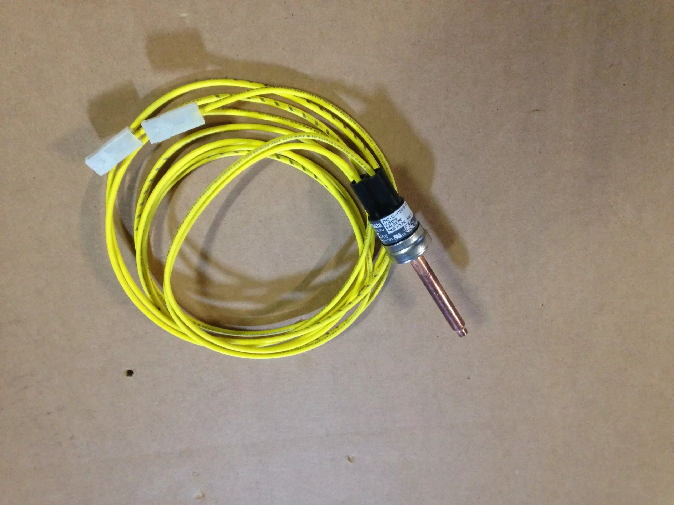 Cutout-Low Pressure, 240VAC