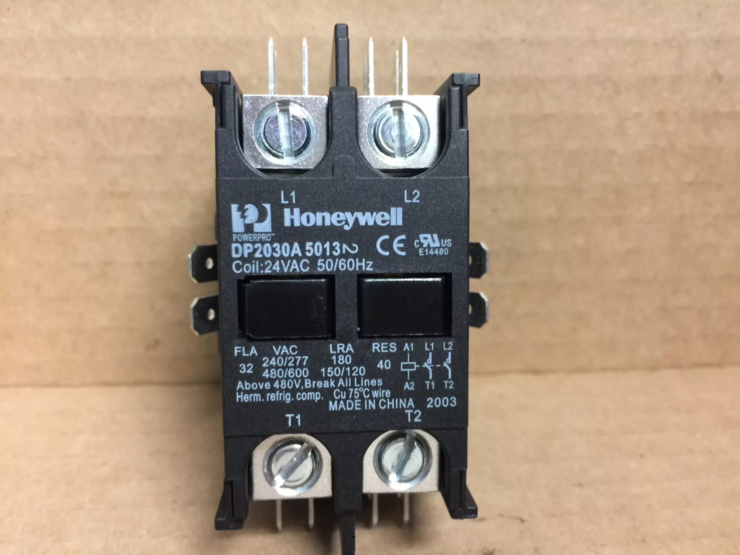 Definite Purpose Contactor; 2 Pole, 24 VAC, 50/60Hz