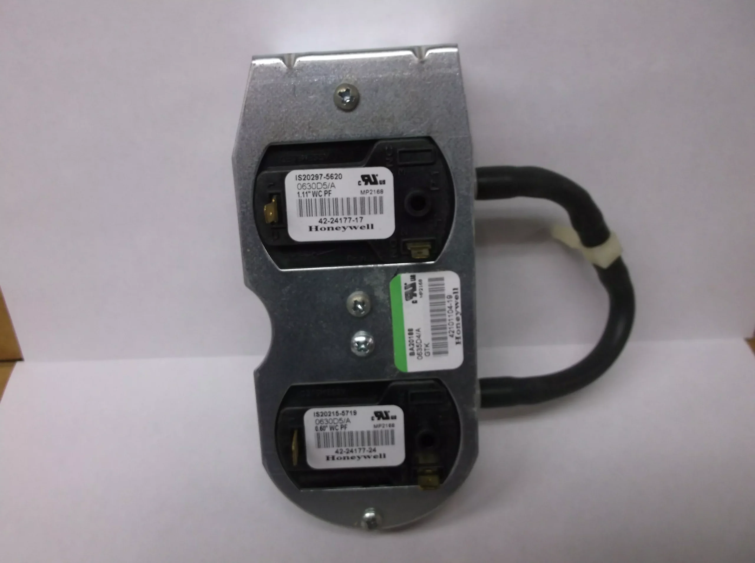 Dual Pressure Switch Assembly 24VAC 1.11WC / 0.60"WC"