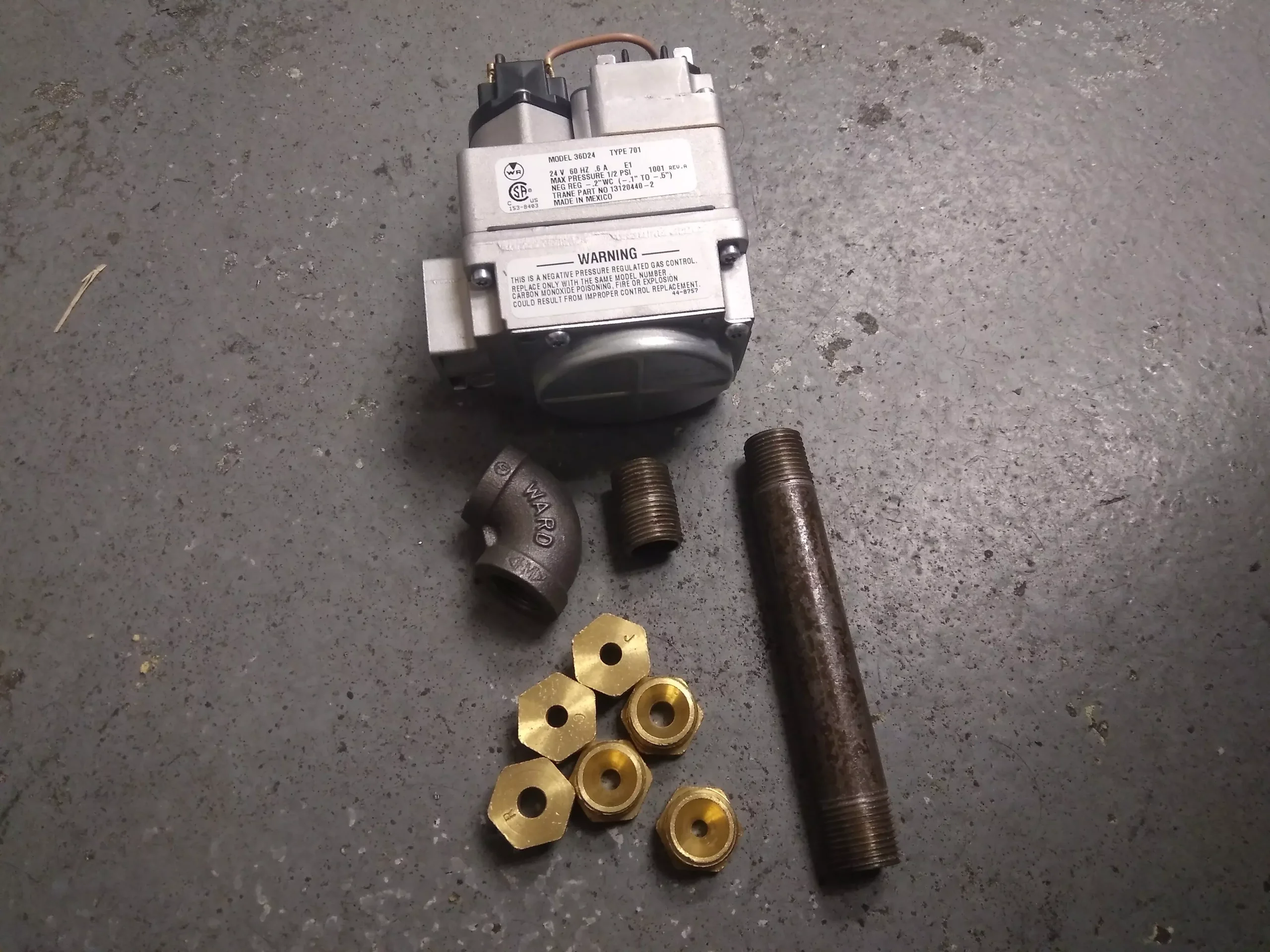Gas Valve Kit Contains: 36D24