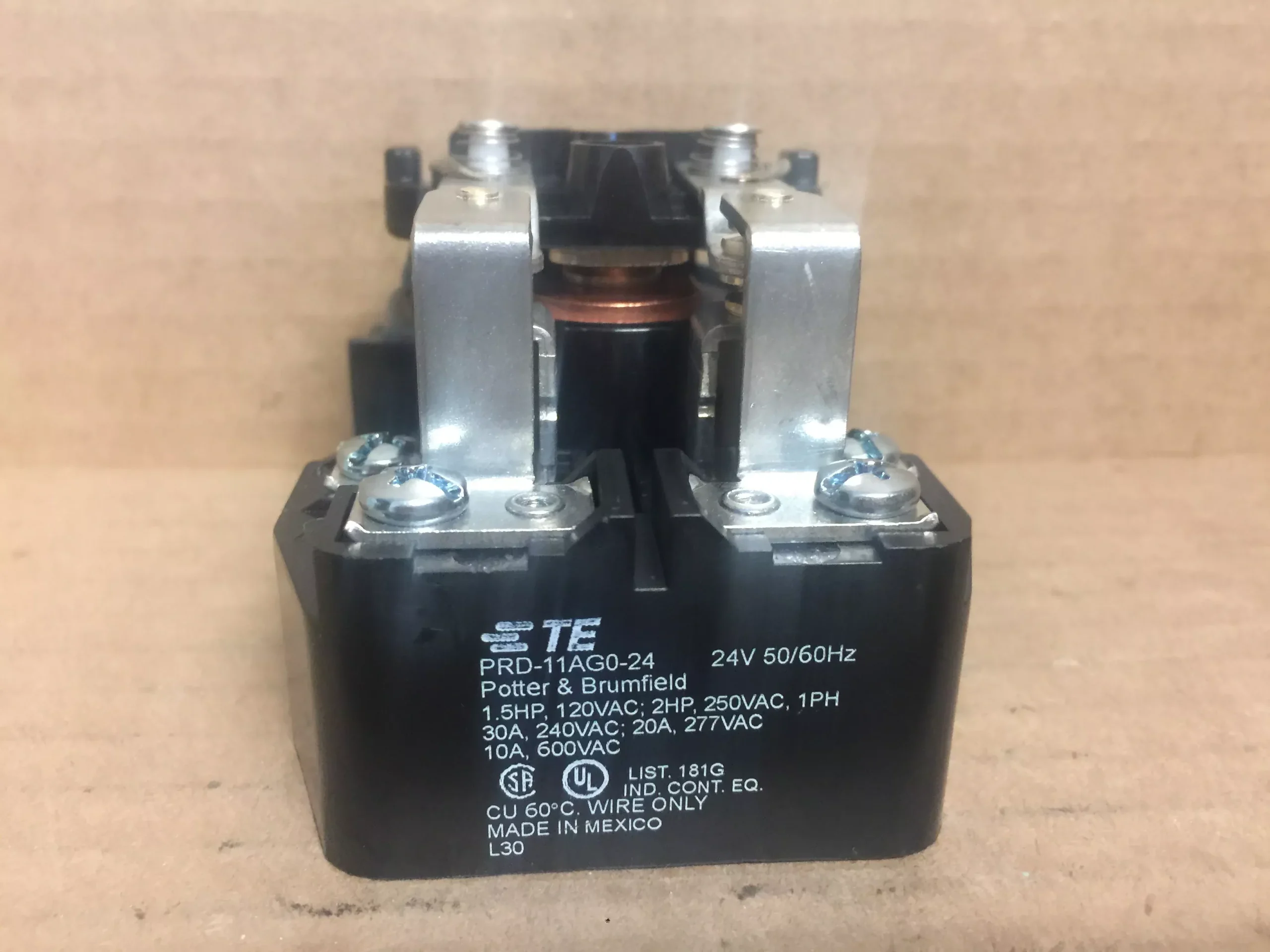 Relay; Control-Power, DPDT, 24V, 50/60Hz