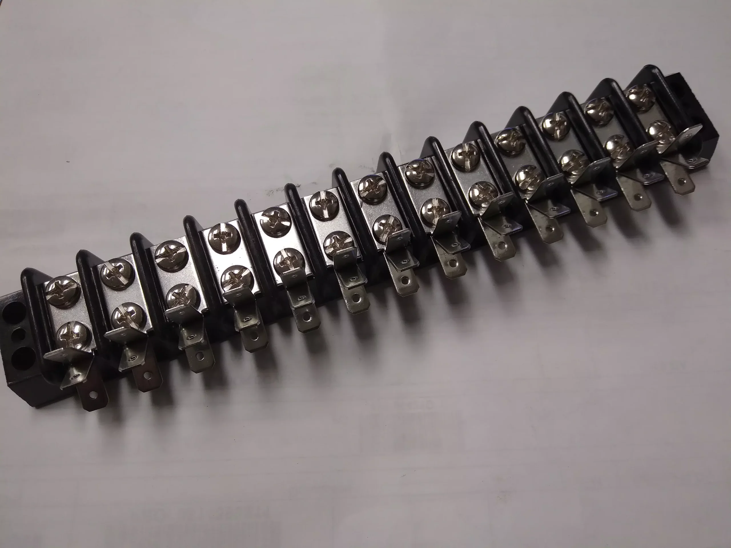 Terminal Strip 600V 30A 13P