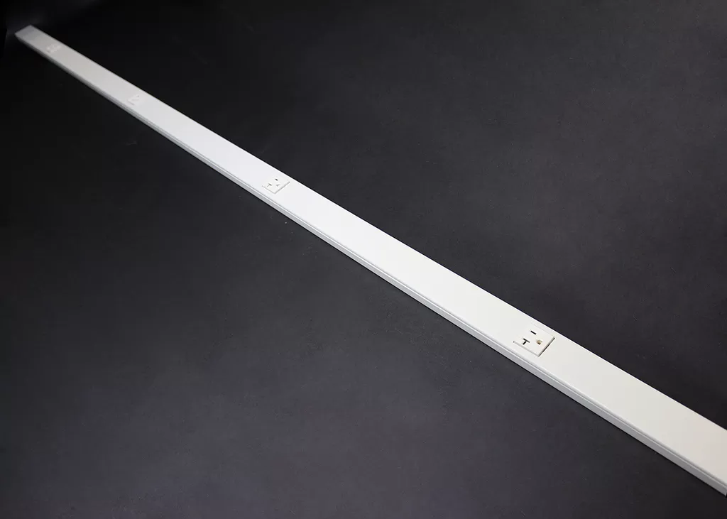 Wiremold V24GB618 6 Foot 18" Outlet Center Ivory Steel 1-Channel Raceway Multi-Outlet Strip