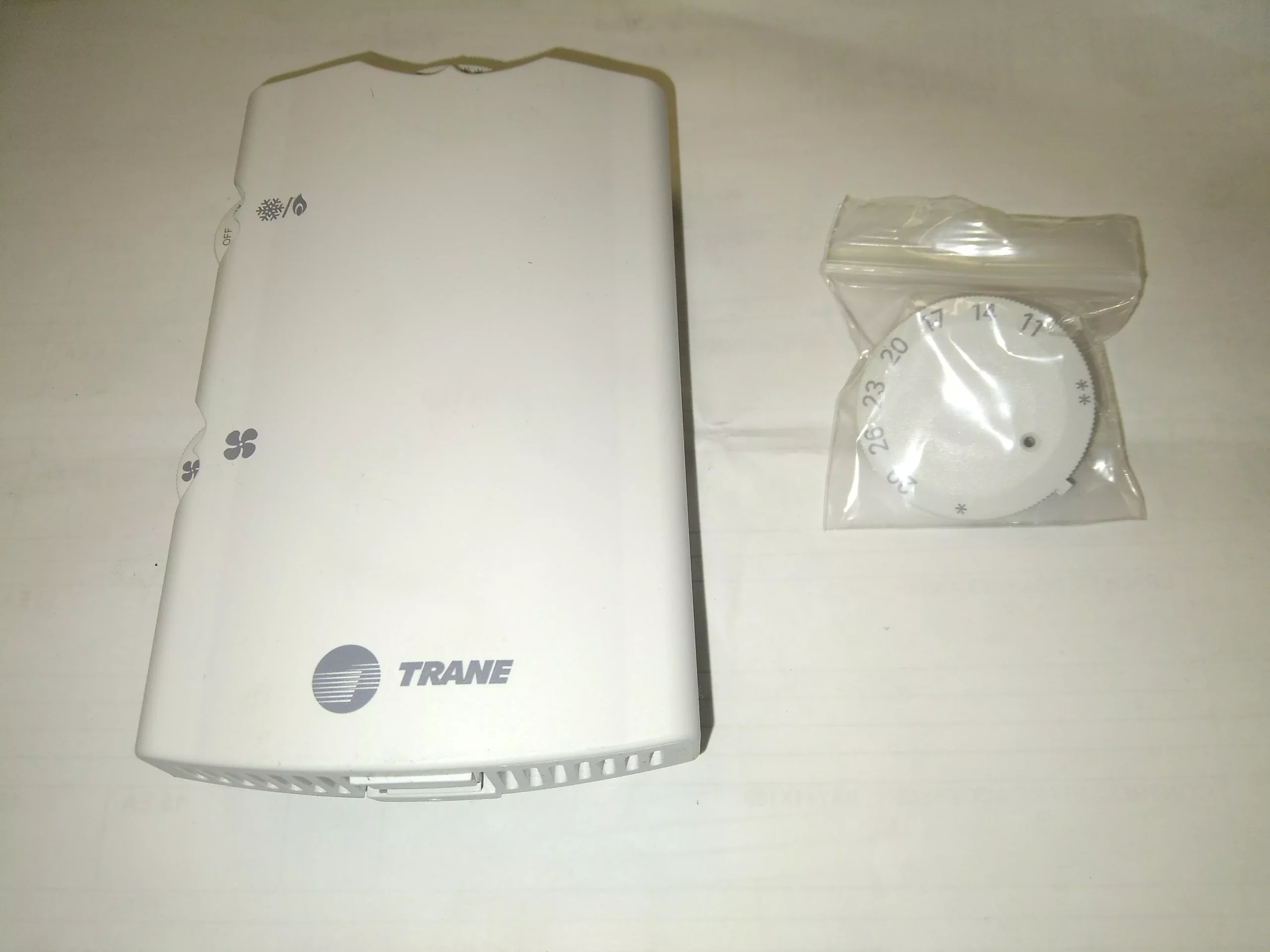 Zone Sensor with 2 Fan Switch 50F-90F (11C-29C) Range